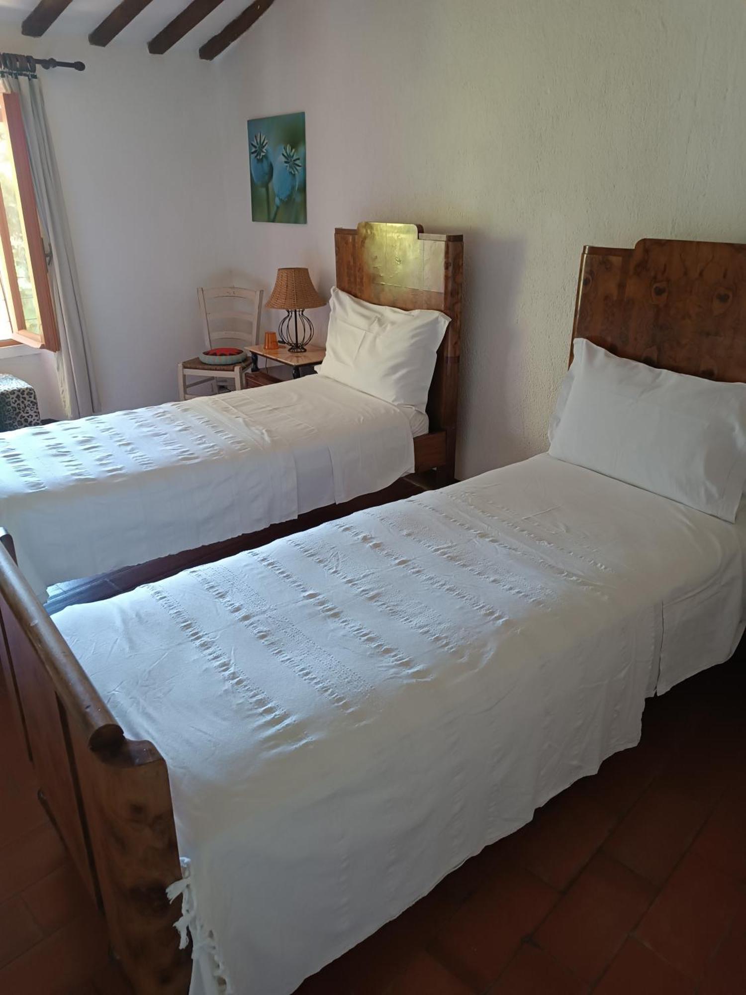 גוביו Pilgrim Rooms חדר תמונה