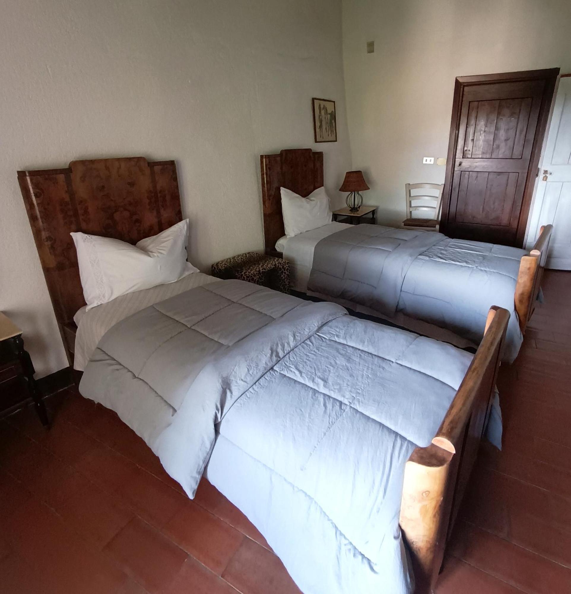 גוביו Pilgrim Rooms חדר תמונה